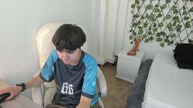 Snapshot of Nathaly_ds chatting on November 2025 11:56:02 AM Nathaly ds online show from November 2025 11:56:02 AM