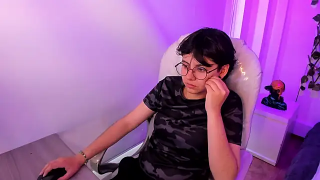 Nathaly ds online show from February 2026 07:19:02 PM