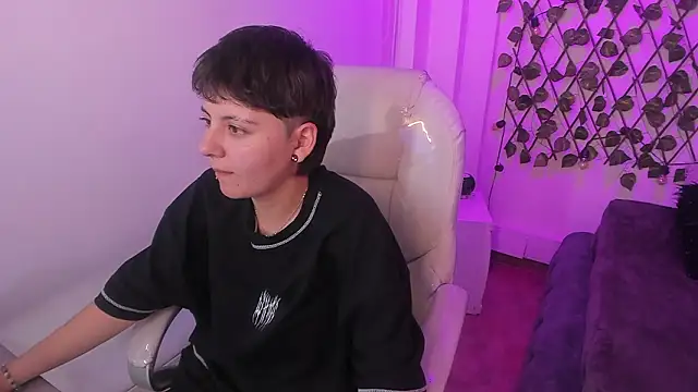 Nathaly ds online show from February 2026 08:42:02 PM