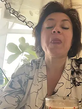 Snapshot of Kiravix chatting on September 2025 07:32:01 AM Kiravix online show from September 2025 07:32:01 AM