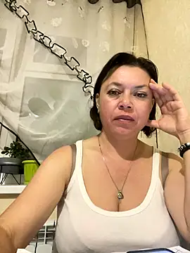 Snapshot of Kiravix chatting on October 2025 05:42:01 PM Kiravix online show from October 2025 05:42:01 PM