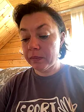 Snapshot of Kiravix chatting on October 2025 05:05:01 AM Kiravix online show from October 2025 05:05:01 AM