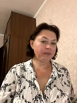 Snapshot of Kiravix chatting on October 2025 05:00:01 PM Kiravix online show from October 2025 05:00:01 PM