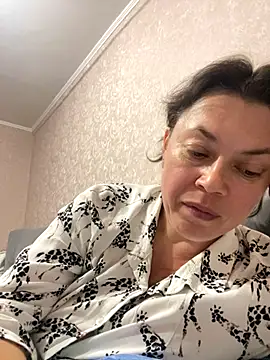 Snapshot of Kiravix chatting on October 2025 05:45:01 PM Kiravix online show from October 2025 05:45:01 PM