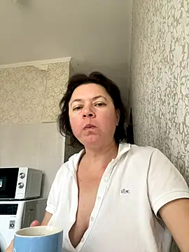 Snapshot of Kiravix chatting on October 2025 06:25:02 AM Kiravix online show from October 2025 06:25:02 AM