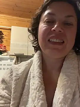 Snapshot of Kiravix chatting on November 2025 07:59:02 PM Kiravix online show from November 2025 07:59:02 PM