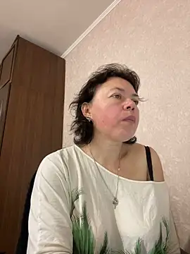 Snapshot of Kiravix chatting on November 2025 08:02:01 AM Kiravix online show from November 2025 08:02:01 AM