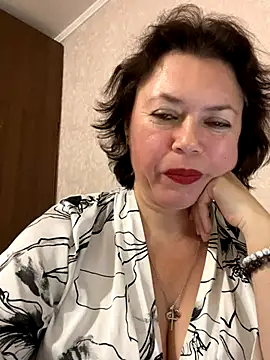 Snapshot of Kiravix chatting on November 2025 06:51:01 PM Kiravix online show from November 2025 06:51:01 PM