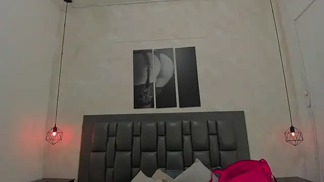 Snapshot of dakota_roussee chatting on March 2026 12:33:01 PM dakota roussee online show from March 2026 12:33:01 PM