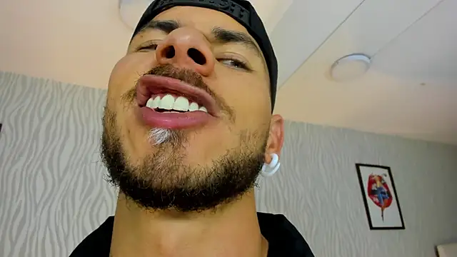 dylan jacobx online show from October 2025 11:10:01 AM