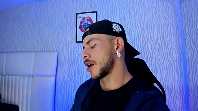 Snapshot of dylan_jacobx chatting on December 2025 03:47:01 AM dylan jacobx online show from December 2025 03:47:01 AM