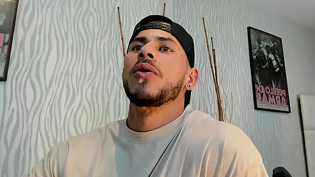 dylan jacobx online show from May 2026 10:38:02 PM