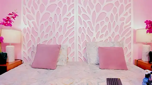 Emmadancer online show from February 2026 07:50:02 PM