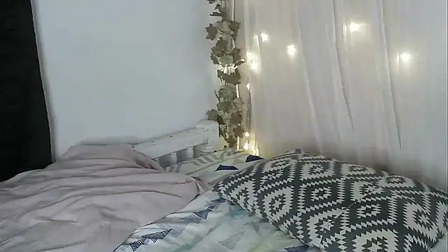 lishainparis18 online show from October 2025 08:22:02 AM