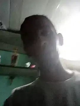 Snapshot of Bruno_Hallss chatting on May 2026 01:43:02 AM Bruno Hallss online show from May 2026 01:43:02 AM