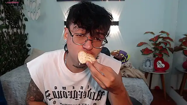 derekfly online show from September 2025 07:36:01 PM
