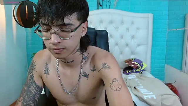 derekfly online show from September 2025 03:18:02 AM