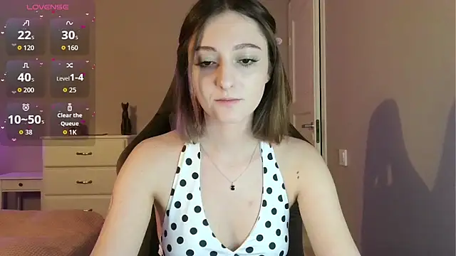 white liillyy online show from June 2026 09:06:01 PM