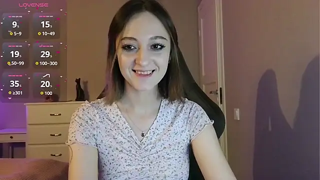 white liillyy online show from June 2026 09:17:01 PM