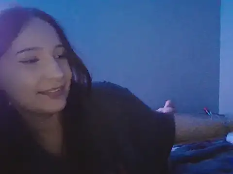 Snapshot of nayla_07 chatting on February 2026 08:51:01 PM nayla 07 online show from February 2026 08:51:01 PM