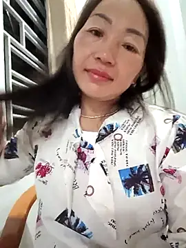 Snapshot of Exembin chatting on September 2025 07:28:01 PM Exembin online show from September 2025 07:28:01 PM