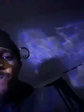 Snapshot of tyrek5051 chatting on December 2025 12:51:01 AM tyrek5051 online show from December 2025 12:51:01 AM