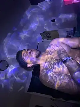 Snapshot of tyrek5051 chatting on December 2025 02:26:01 PM tyrek5051 online show from December 2025 02:26:01 PM