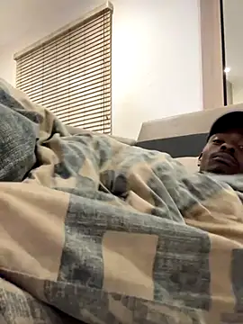 Snapshot of AllDayBbC chatting on November 2025 09:14:02 PM AllDayBbC online show from November 2025 09:14:02 PM