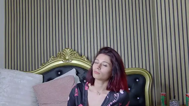 Snapshot of LunaHart chatting on October 2025 05:42:01 PM LunaHart online show from October 2025 05:42:01 PM