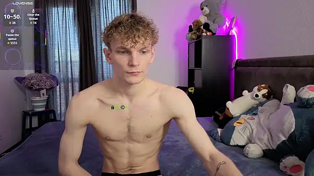 Snapshot of adam_chris chatting on October 2025 07:53:01 AM adam chris online show from October 2025 07:53:01 AM