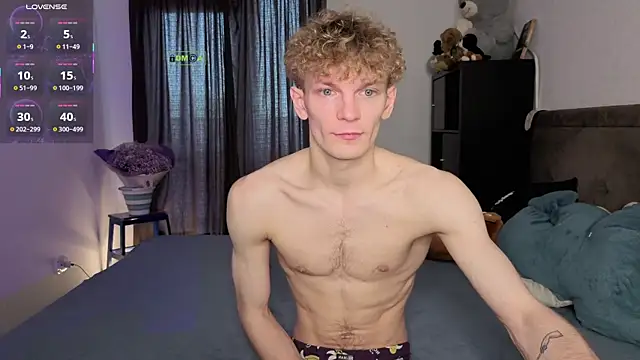 Snapshot of adam_chris chatting on October 2025 09:10:01 AM adam chris online show from October 2025 09:10:01 AM