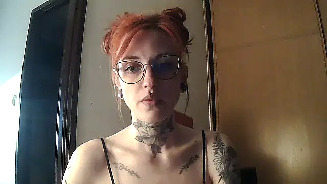 Zelesuida online show from September 2025 03:06:02 AM