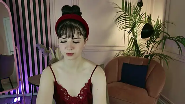 Snapshot of Wander_Waves chatting on November 2025 09:49:02 PM Wander Waves online show from November 2025 09:49:02 PM