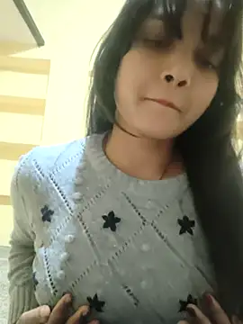 Snapshot of RAYI_Queen_2 chatting on November 2025 07:03:01 PM RAYI Queen 2 online show from November 2025 07:03:01 PM