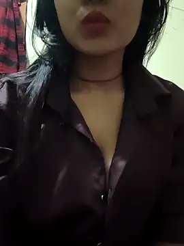 Snapshot of RAYI_Queen_2 chatting on November 2025 12:16:01 PM RAYI Queen 2 online show from November 2025 12:16:01 PM