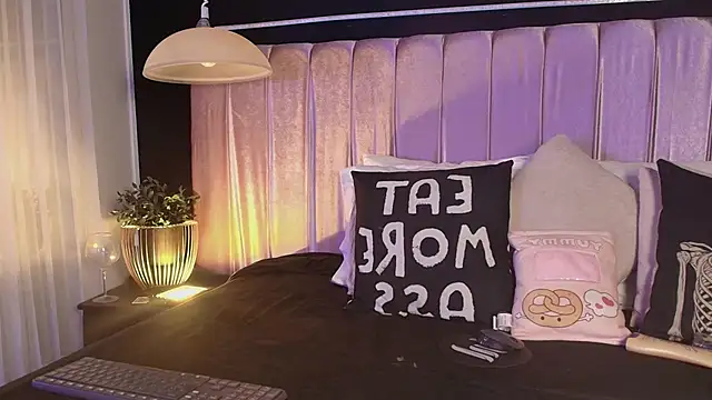 Snapshot of Dannyaa_ chatting on October 2025 12:14:02 PM Dannyaa online show from October 2025 12:14:02 PM