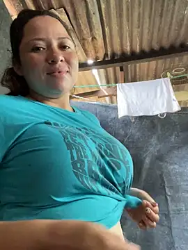 Snapshot of sabrossa chatting on October 2025 04:31:01 PM sabrossa online show from October 2025 04:31:01 PM