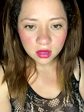 Snapshot of sabrossa chatting on November 2025 03:51:02 AM sabrossa online show from November 2025 03:51:02 AM