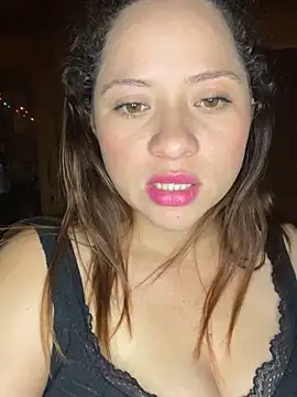 Snapshot of sabrossa chatting on December 2025 05:02:01 AM sabrossa online show from December 2025 05:02:01 AM