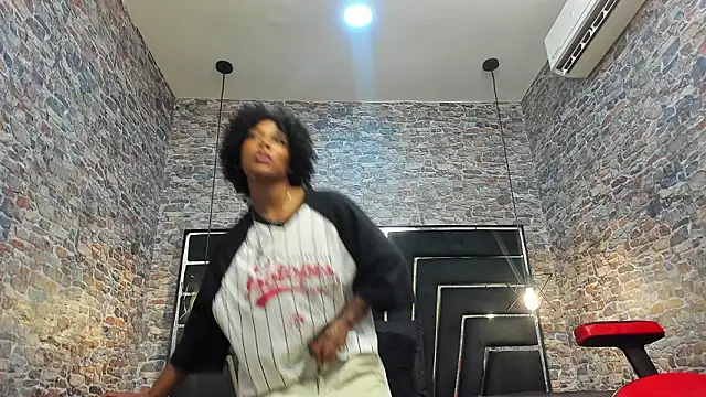 Snapshot of WILD_FIREE_ chatting on February 2026 07:21:02 PM WILD FIREE online show from February 2026 07:21:02 PM