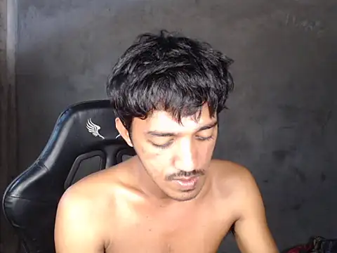 RowyCam online show from November 2025 06:47:02 AM