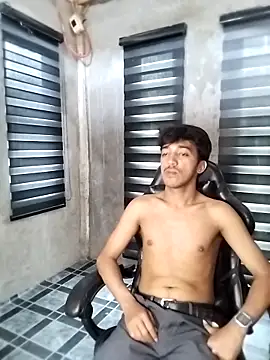 RowyCam online show from February 2026 04:50:02 AM