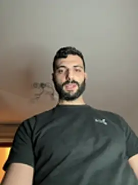 Snapshot of Simon-xx chatting on June 2026 01:43:02 AM Simon-xx online show from June 2026 01:43:02 AM