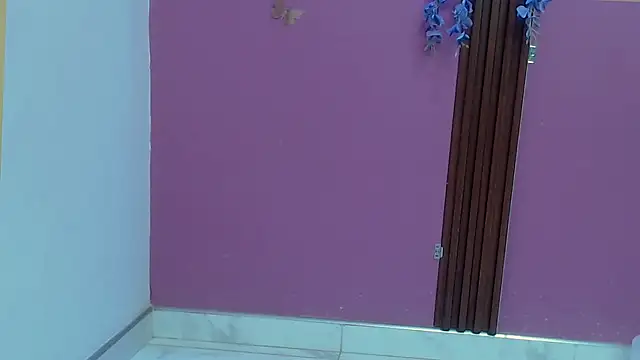 skinnybarbie022 online show from October 2025 12:58:01 AM