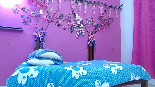 skinnybarbie022 online show from April 2026 12:28:01 AM