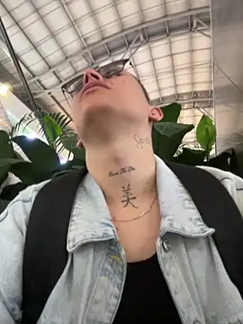 Snapshot of Kurtxxx22 chatting on February 2026 12:34:02 AM Kurtxxx22 online show from February 2026 12:34:02 AM