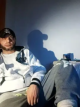 SmokedAlloy2 online show from January 2026 03:55:01 AM