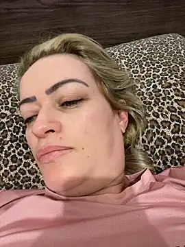 Snapshot of Alerquinasc chatting on September 2025 10:44:02 PM Alerquinasc online show from September 2025 10:44:02 PM