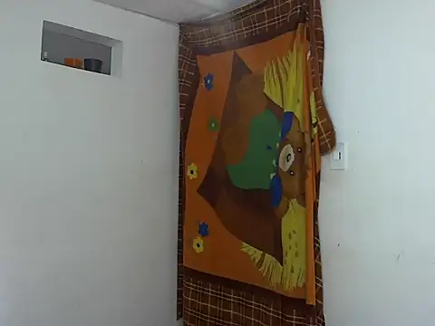 MeganAndMaxxh online show from September 2025 01:38:01 AM