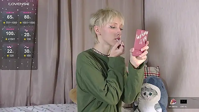 Snapshot of NextVibe_ chatting on February 2026 06:19:01 PM NextVibe online show from February 2026 06:19:01 PM